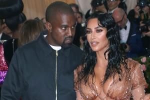 Kim Kardashian und Kanye West haben ihr Ehegelübde erneuert