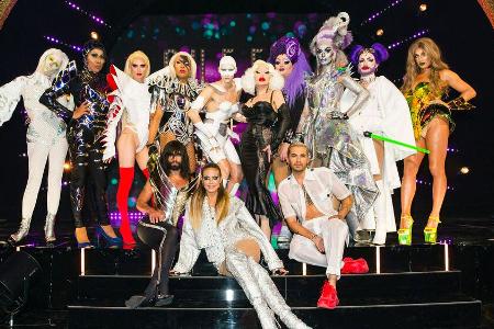 Conchita Wurst, Heidi Klum und Bill Kaulitz (unten, v.l.n.r.) mit den Conchita Wurst, Heidi Klum und Bill Kaulitz (unten, v.l.n.r.) mit den