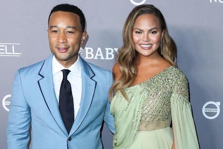 Chrissy Teigen und John Legend sind seit 2013 verheiratet Chrissy Teigen und John Legend sind seit 2013 verheiratet
