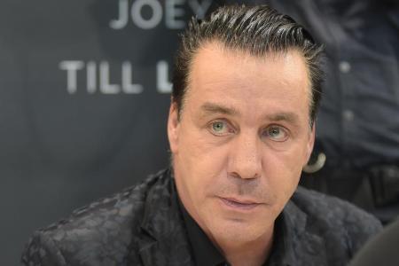 Till Lindemann positioniert sich für bunte Liebe Till Lindemann positioniert sich für bunte Liebe