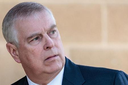 Prinz Andrew sorgt derzeit nur für Negativschlagzeilen Prinz Andrew sorgt derzeit nur für Negativschlagzeilen
