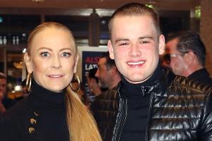 "Dancing on Ice": Darum trainiert Jenny Elvers' Sohn seit Wochen