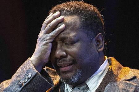 Wendell Pierce in Wendell Pierce in