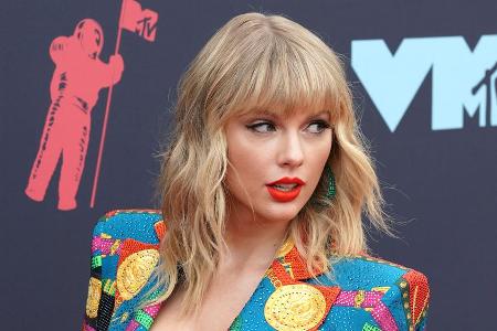Taylor Swift ist derzeit nicht gut auf Scooter Braun zu sprechen Taylor Swift ist derzeit nicht gut auf Scooter Braun zu sprechen