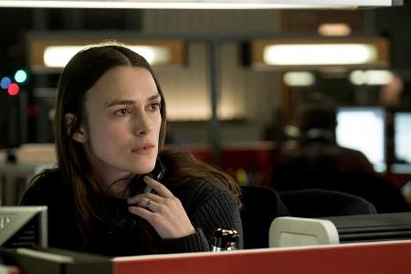 Katharine Gun (Keira Knightley) arbeitet als Übersetzerin beim britischen Nachrichtendienst GCHQ. Katharine Gun (Keira Knightley) arbeitet als Übersetzerin beim britischen Nachrichtendienst GCHQ.