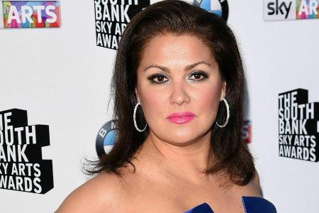 Anna Netrebko könnte ihren Haushalt auch alleine schmeißen Anna Netrebko könnte ihren Haushalt auch alleine schmeißen