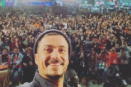 Orlando Blooms Selfie auf der Comic-Con in Japan Orlando Blooms Selfie auf der Comic-Con in Japan