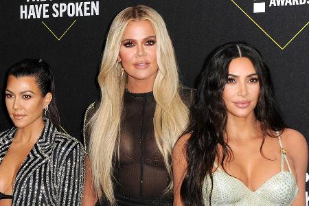 Ein Teil des umfangreichen Kardashian-Klans: Kourtney Kardashian, Khloé Kardashian und Kim Kardashian West (v.l.n.r.) Ein Teil des umfangreichen Kardashian-Klans: Kourtney Kardashian, Khloé Kardashian und Kim Kardashian West (v.l.n.r.)