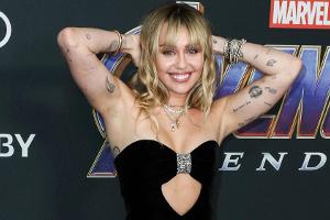 Miley Cyrus feiert mit Cody Simpson die Hochzeit ihres Bruders