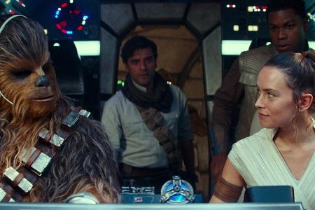 Rey (Daisy Ridley) und Co. in Rey (Daisy Ridley) und Co. in