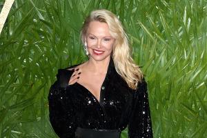Pamela Anderson: Zieht sie ins britische "Dschungelcamp"?