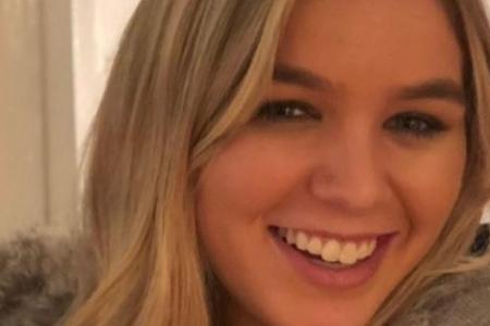 Kerry Kennedy, die Tante von Saoirse, verabschiedete sich mit diesem Bild von ihrer Nichte auf Instagram Kerry Kennedy, die Tante von Saoirse, verabschiedete sich mit diesem Bild von ihrer Nichte auf Instagram