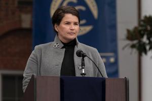 Julia Ormond ergattert Hauptrolle im "Walking Dead"-Spin-off