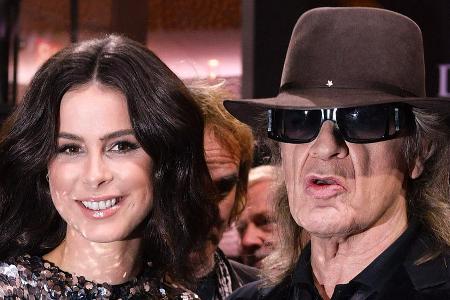 Udo Lindenberg und Lena Meyer-Landrut gehören zu den Stars, die an Weihnachten Gutes tun Udo Lindenberg und Lena Meyer-Landrut gehören zu den Stars, die an Weihnachten Gutes tun