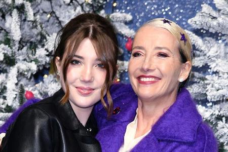 Schauspielerin Emma Thompson kam mit ihrer Tochter Gaia zur Schauspielerin Emma Thompson kam mit ihrer Tochter Gaia zur