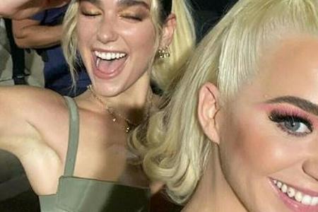Gute Laune bei Katy Perry und Dua Lipa in Indien Gute Laune bei Katy Perry und Dua Lipa in Indien