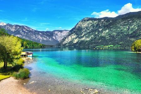 Glasklares Wasser und imposante Bergkulisse: Der Bohinj See ist nur eine Station auf einem Trip durch Sloweniens Westen Glasklares Wasser und imposante Bergkulisse: Der Bohinj See ist nur eine Station auf einem Trip durch Sloweniens Westen