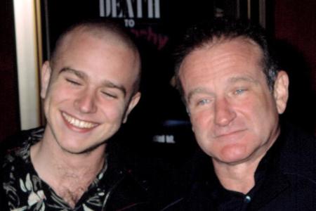 Zak Williams (links) musste den Selbstmord seines Vaters Robin Williams verkraften Zak Williams (links) musste den Selbstmord seines Vaters Robin Williams verkraften