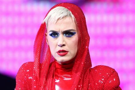 Sängerin Katy Perry sieht sich Anschuldigungen der Urheberrechtsverletzung gegenüber Sängerin Katy Perry sieht sich Anschuldigungen der Urheberrechtsverletzung gegenüber