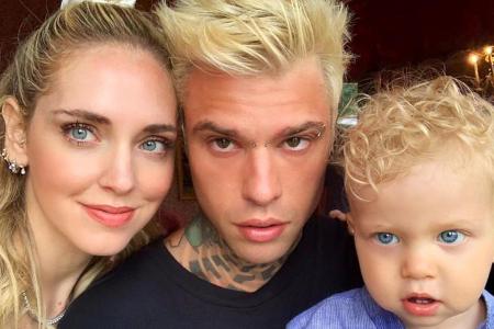 Chiara Ferragni genießt den Sonntag mit Ehemann Fedez und Sohn Leone Lucia Chiara Ferragni genießt den Sonntag mit Ehemann Fedez und Sohn Leone Lucia