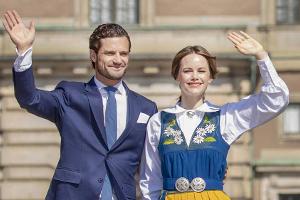Carl Philip und Sofia von Schweden: Süßes Familienfoto mit den Söhnen