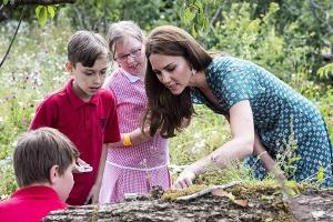 Herzogin Kate: Auf Schatzsuche im "Back to Nature"-Garten