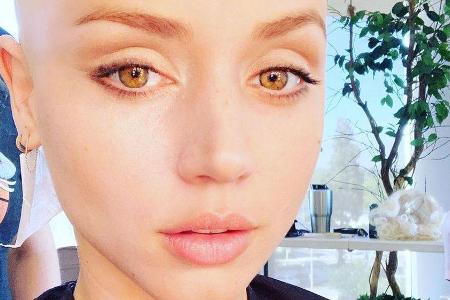 Bond-Girl Ana de Armas sieht auch ohne Haare auf dem Kopf blendend aus Bond-Girl Ana de Armas sieht auch ohne Haare auf dem Kopf blendend aus