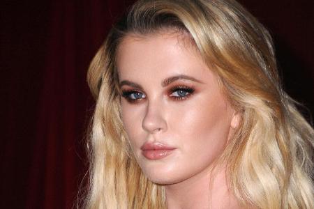 Ireland Baldwin posiert in New York Ireland Baldwin posiert in New York