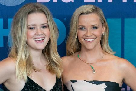 Ava Phillippe (l.) hat ein enges Verhältnis zu ihrer Mutter Reese Witherspoon Ava Phillippe (l.) hat ein enges Verhältnis zu ihrer Mutter Reese Witherspoon