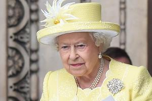 Queen Elizabeth II. muss ihren Urlaub verschieben