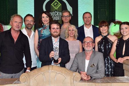 (v.l.): Uwe Ochsenknecht, Aleksandar Jovanovic, Katharina Behrends, Götz Otto, Alexander Hold, Lena Schömann, Janina Fautz. ...