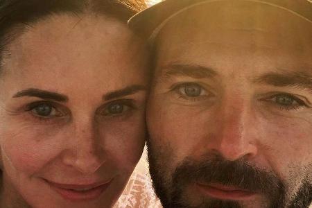 Courteney Cox und Johnny McDaid sind seit fünf Jahren ein Paar Courteney Cox und Johnny McDaid sind seit fünf Jahren ein Paar