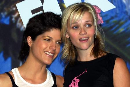 Reese Witherspoon (r.) und Selma Blair sind seit über 20 Jahren gut befreundet Reese Witherspoon (r.) und Selma Blair sind seit über 20 Jahren gut befreundet