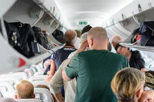 Vorsicht bei Billigflügen: Diese Zusatzgebühren kommen oben drauf