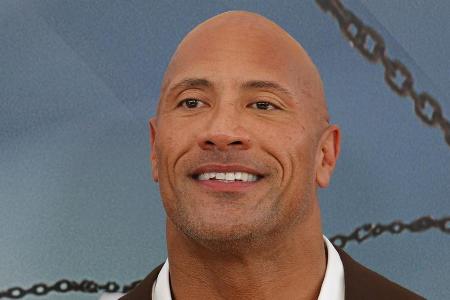 Dwayne Johnson hat liebevolle Worte über den verstorbenen Paul Walker geschrieben Dwayne Johnson hat liebevolle Worte über den verstorbenen Paul Walker geschrieben