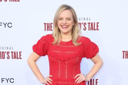 Schauspielerin Elisabeth Moss hat den Lochspitzen-Trend für sich entdeckt Schauspielerin Elisabeth Moss hat den Lochspitzen-Trend für sich entdeckt