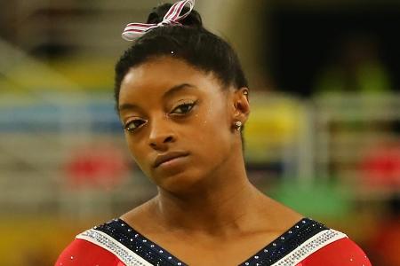 Simone Biles bei einem Wettkampf Simone Biles bei einem Wettkampf