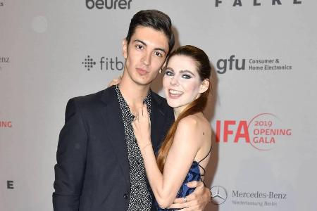 Klaudia mit K und Felipe Simon haben sich verlobt Klaudia mit K und Felipe Simon haben sich verlobt