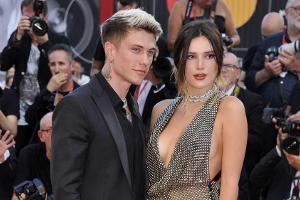 Bella Thorne: Halbnackt und knutschend auf dem roten Teppich