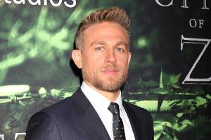 Auch Charlie Hunnam heuert exklusiv bei Apple TV+ an