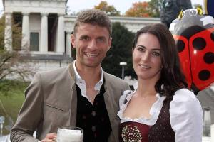 Thomas Müller: Geburtstagsparty für seine Lisa auf der Wiesn