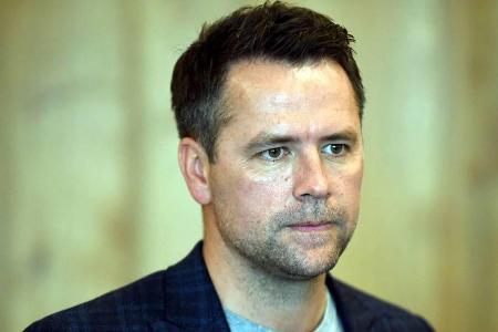Michael Owen wurde von Queen Elisabeth II. zurechtgewiesen Michael Owen wurde von Queen Elisabeth II. zurechtgewiesen