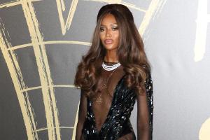 Naomi Campbell zeigt freizügig, dass Alter nur eine Zahl ist