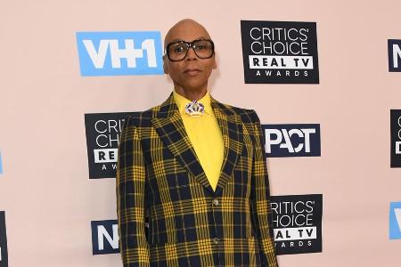 RuPaul selbst erlangte in den 1990er Jahren Berühmtheit als Drag Queen RuPaul selbst erlangte in den 1990er Jahren Berühmtheit als Drag Queen