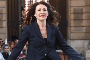 Paris Fashion Week: Iris Berben geht unter die Laufsteg-Stars