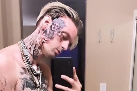 Aaron Carter zeigt sein neues Tattoo Aaron Carter zeigt sein neues Tattoo