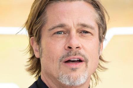 Brad Pitt kam auf einen Abstecher bei Kanye West vorbei Brad Pitt kam auf einen Abstecher bei Kanye West vorbei