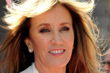 Felicity Huffman wird von ihrer Familie unterstützt Felicity Huffman wird von ihrer Familie unterstützt