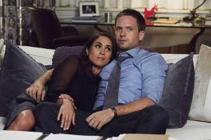 "Suits"-Finale zollt Herzogin Meghan und Prinz Harry Tribut
