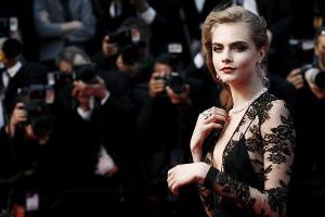 Cara Delevingne über Gender, Beziehung und ihre Aufklärung